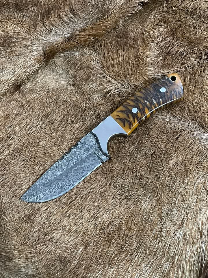 7" Damascus steel Cowboy skinner with stabelized pine cone and western style leather sheath image 0