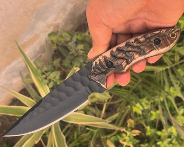 D2 steel black coated Cowboy skinner with natural sheep horn handle image 0