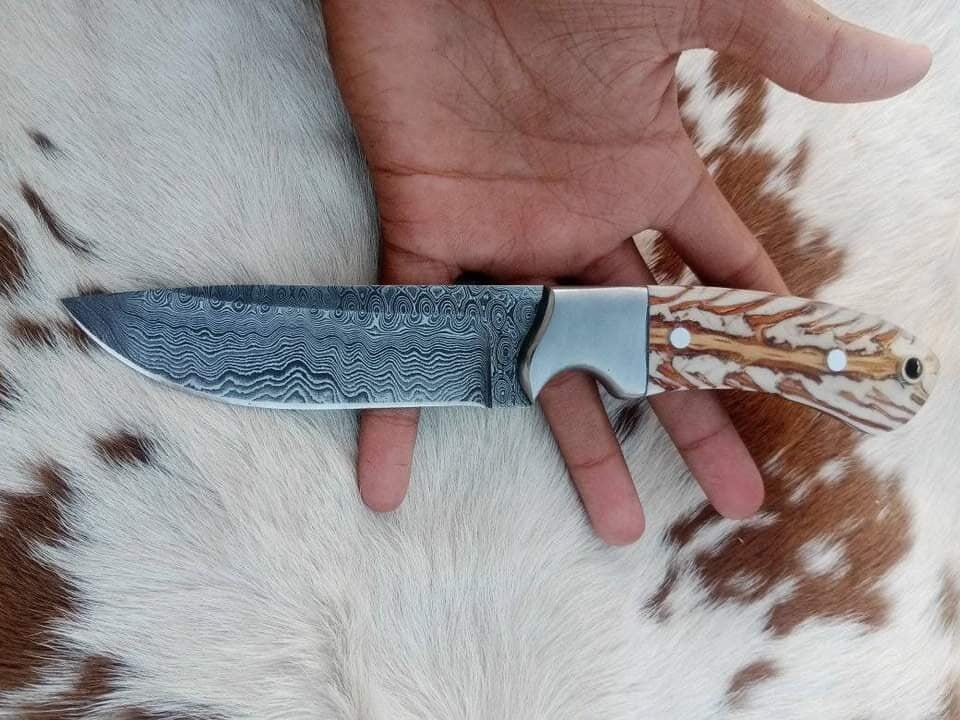 Damascus Cowboy knife with pine cone handle image 0