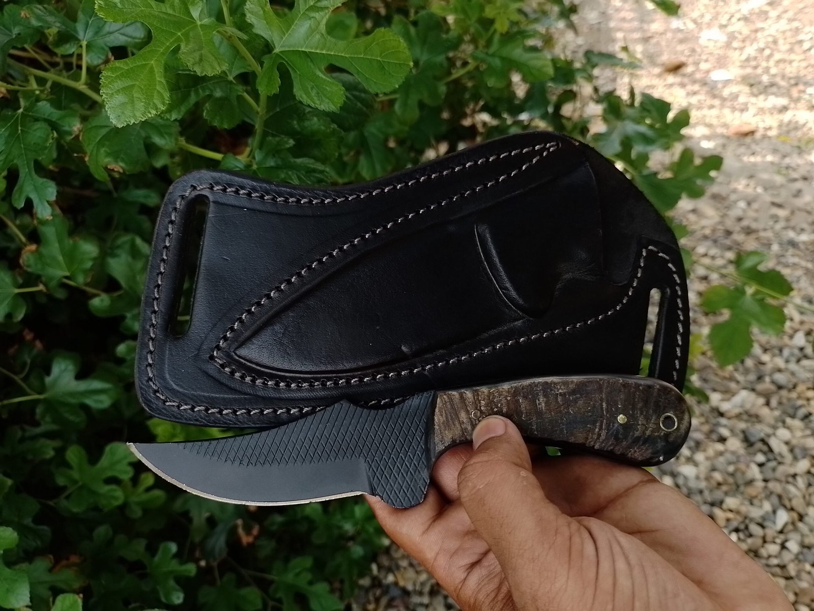 Fixed blade cowboy knife black coated hoof rasp blade sheep horn handle image 0