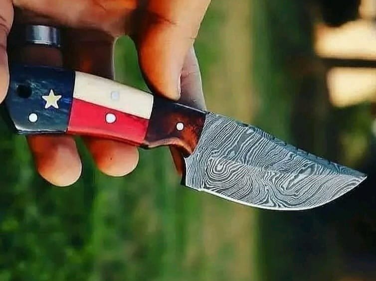 Damascus steel Cowboy knife with Texas flag handle and pancake leather sheath image 0