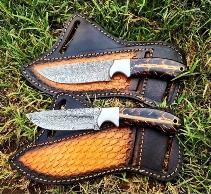 Pair of Damascus cowboy hunting knife Buy 1 get 1 free deal - mum's day special offer image 0