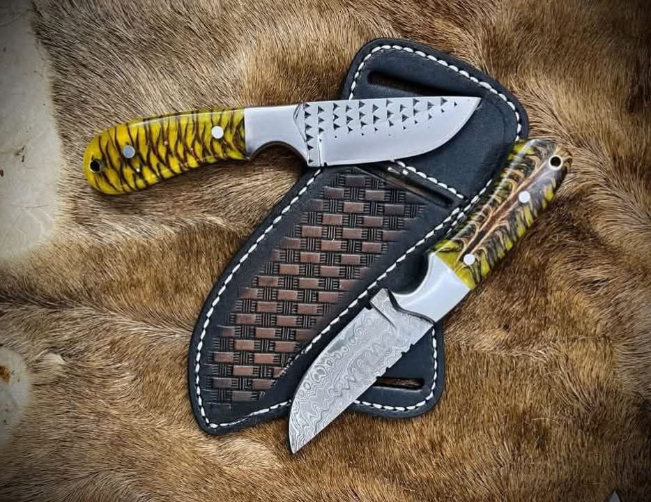 Personalized Knife gift set for him - Damascus steel blade and gorgeous pinecone handle image 0