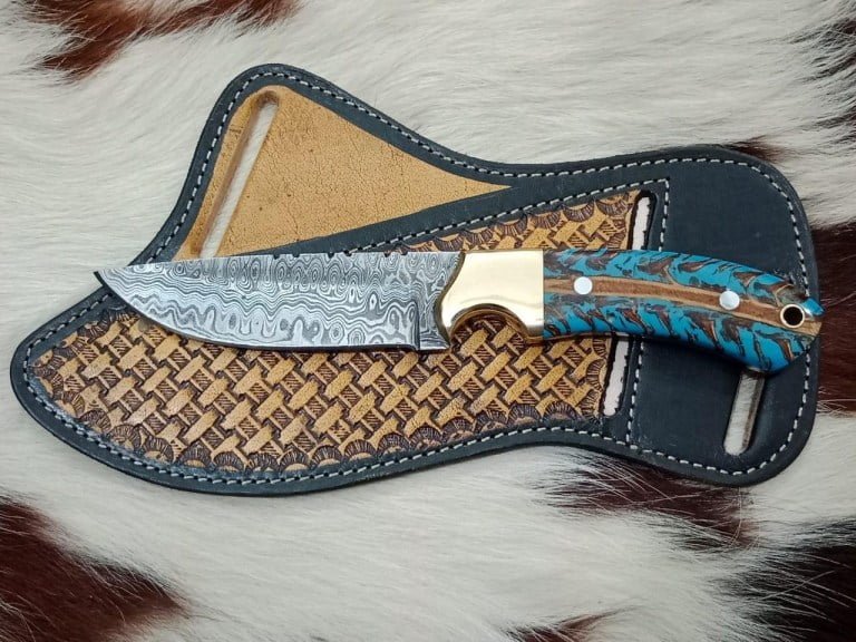 Custom cowboy Knife Damascus With Sheath ,Cinnamon Pine Cone Handle image 0