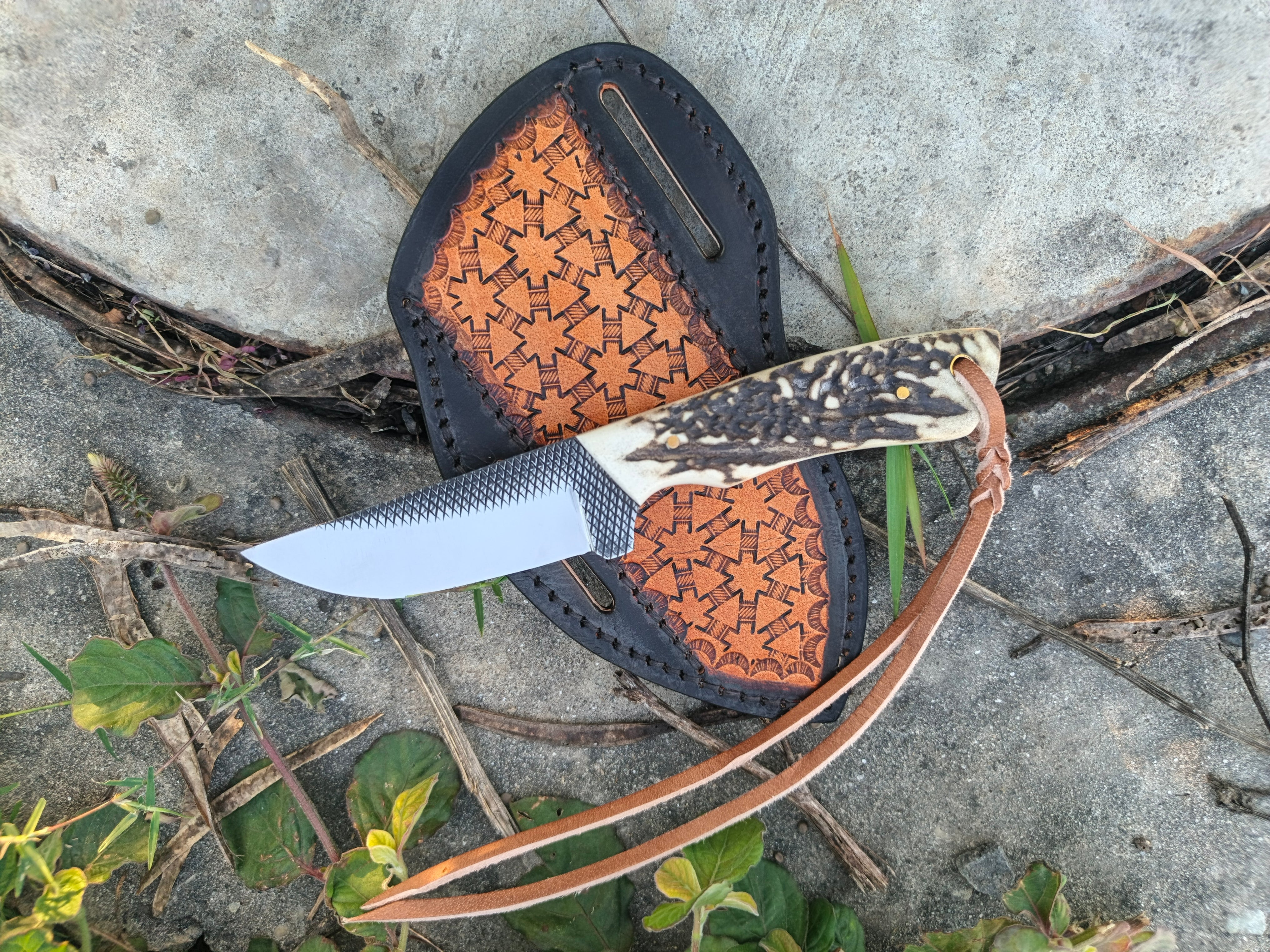 Rasp steel Stag handle Cowboy knife - cross draw carry leather sheath right hand