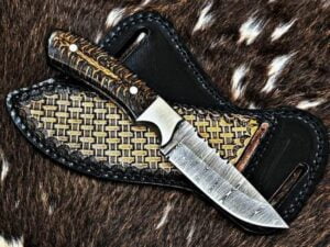 Custom Cowboy knife - Pine cone handle