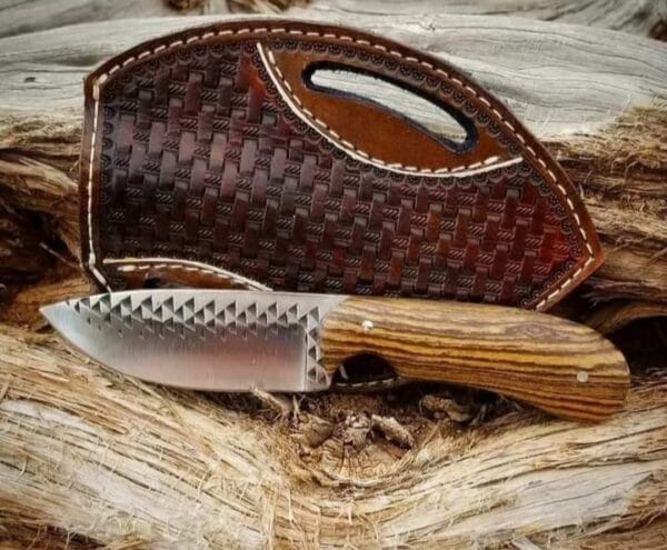 8-inch Fixed Blade Cowboy Knife with pineapple wood handle and cross draw leather sheath.