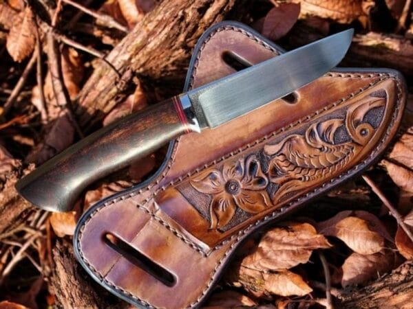 handmade hunting knife with sheath
