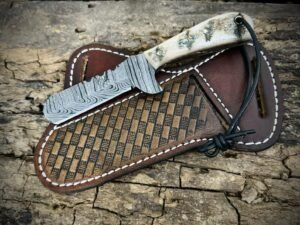 Custom Handmade Bull cutter knife Western Cowboy Damascus Steel Ram Horn Teardrop Bull Cutter Knife 7" Razor Sharp Blade with Leather Sheath